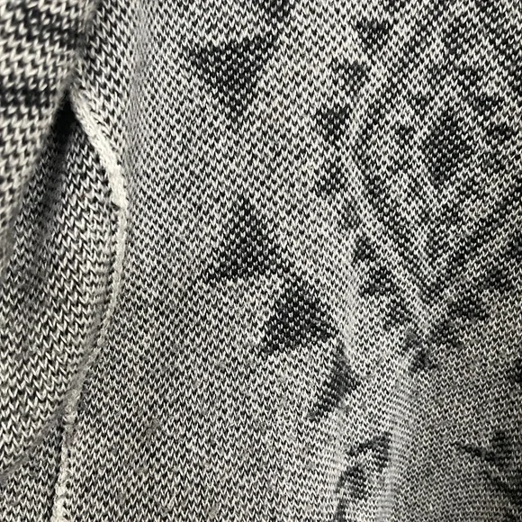 Savanna Jane Black And Grey Aztec Southwest Cardigan Size Medium - Picture 10 of 11